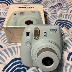 Instax mini 8 Instant Polaroid Camera (light blue)
